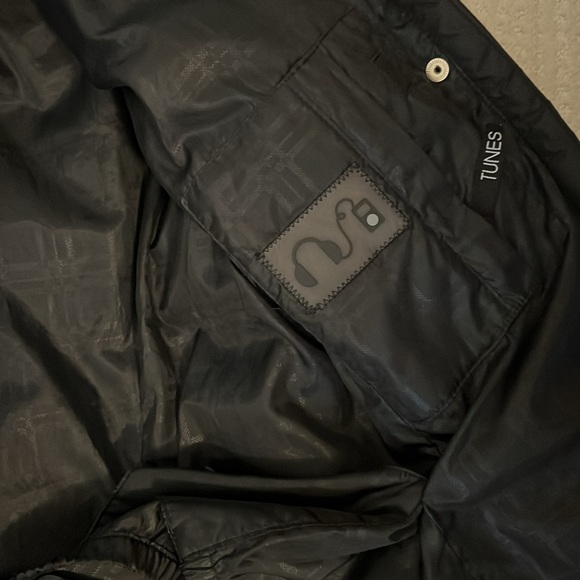 American Eagle puffer jacket - Picture 4 of 6